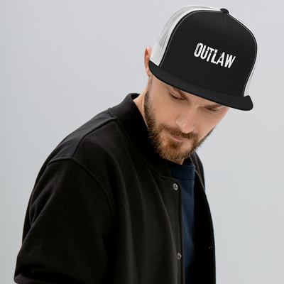 Streetwear Bundle – Trucker Cap + Vintage Tee